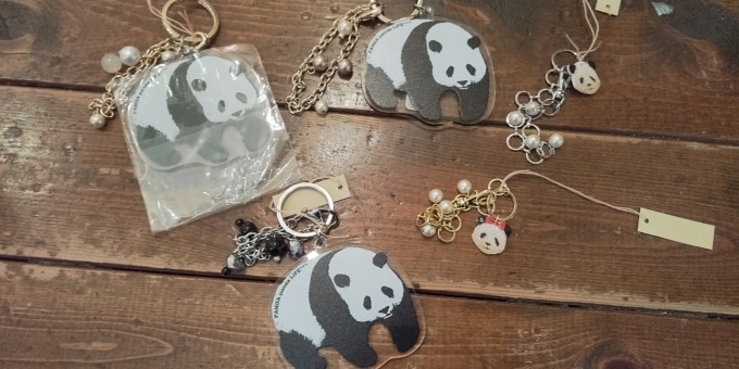 年越しパンダ展 ＰANDA panda LIFE***大西亜由美さん作品通販可能です　１月３１日迄受付中です_d0322493_16564915.jpg