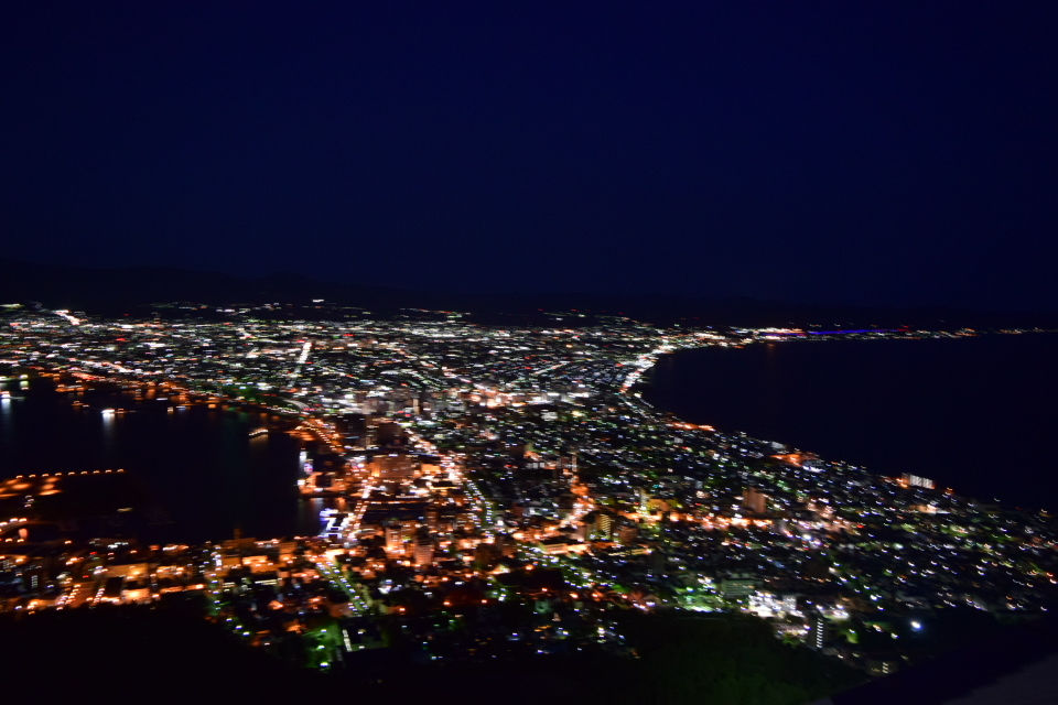 夜の函館を歩く(その1・末広町の電車通り編)_f0142606_16440269.jpg