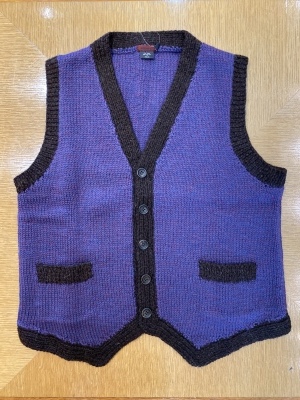 “BUTTON FRONT VEST” HAND KNITTED IN ENGLAND_d0155468_14312016.jpeg