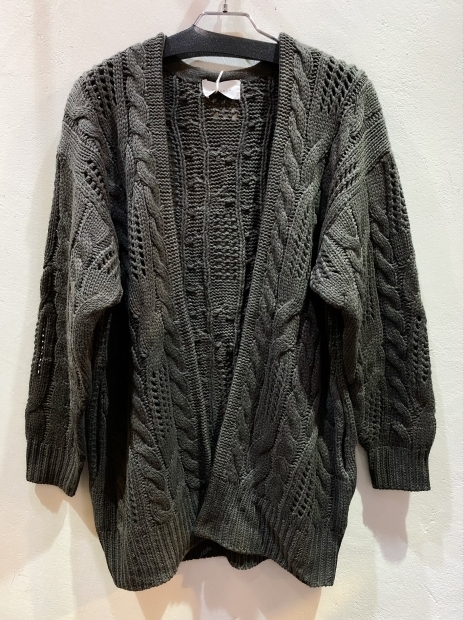 SALEオススメコーデ【CHIGNON シニヨン】変形ケーブル柄ニットカーディガンを使って♪_c0204280_19231885.jpg