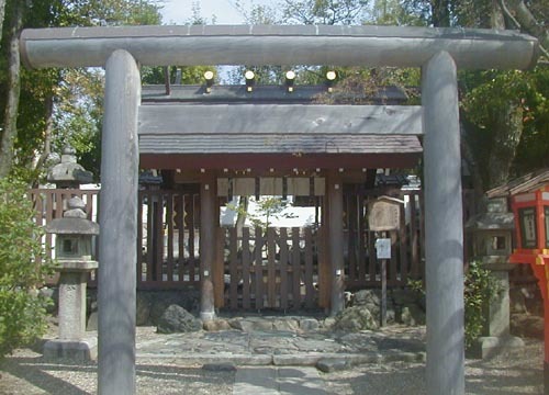 ●神社の造形―八坂神社の大神宮社_d0053294_00194821.jpg