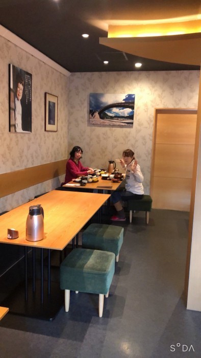 半月庵でランチ_c0116915_00004228.jpg
