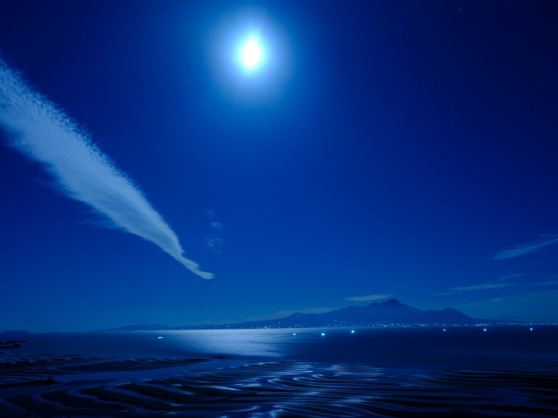 月光岳遠望図　FUJIFILM X Series facebookより_f0050534_23030648.jpg
