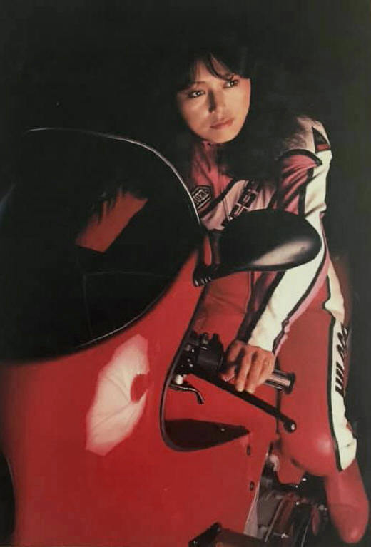 ♪♪ 堀ひろ子 Motorcycle racer : 思い出のライダーズ・ハイ