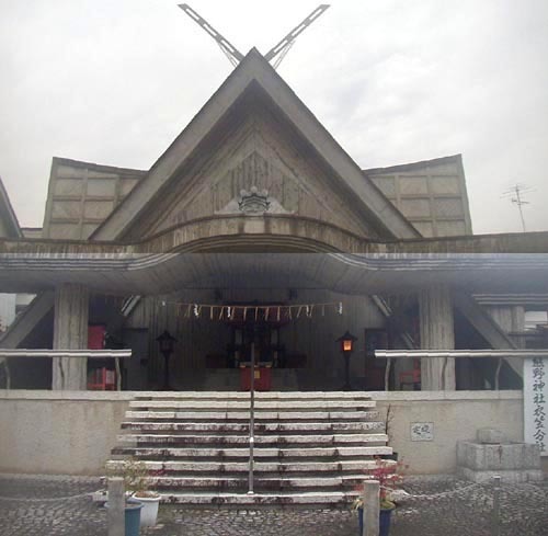 ●神社の造形―熊野神社衣笠分社_d0053294_00163172.jpg