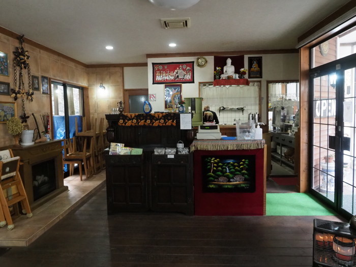 スリランカレストラン&カッフェ LAMPで、ランチ_c0116915_00133155.jpg