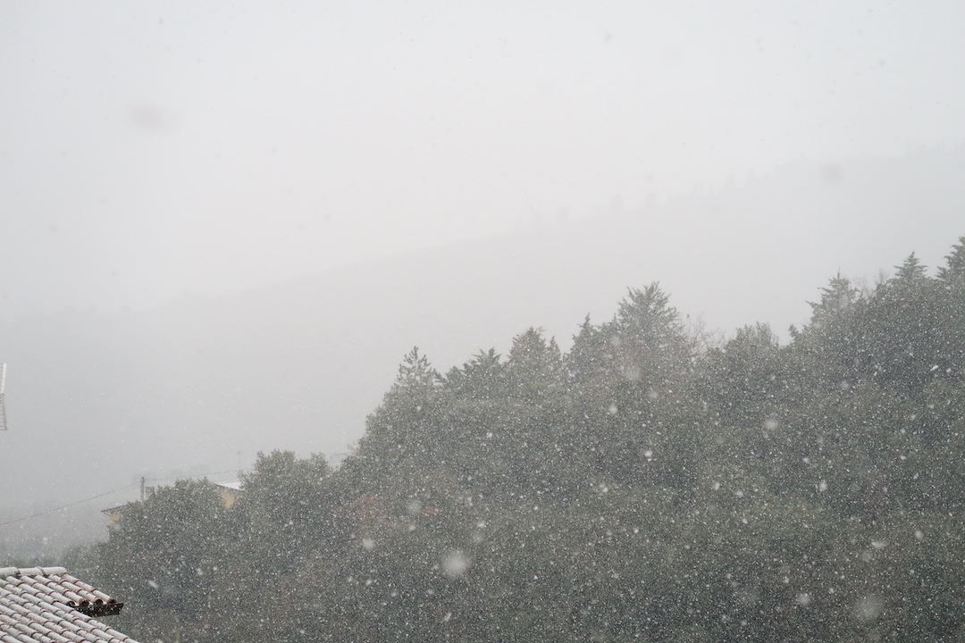 ペルージャに昨日も雪が降りました_f0234936_23365098.jpg