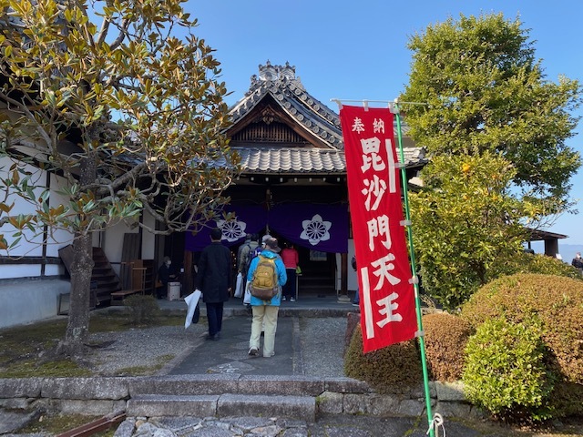 恒例・泉涌寺七福神めぐりウオーク_b0044663_22324752.jpg