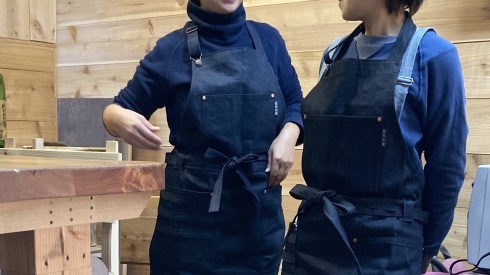 姉妹で鎌倉天幕xD&Dコラボエプロンデビュー : DOPE&DRAKKAR