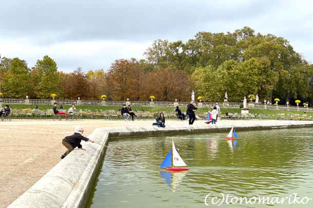 リュクサンブール公園の舟あそび_c0024345_20305935.jpg