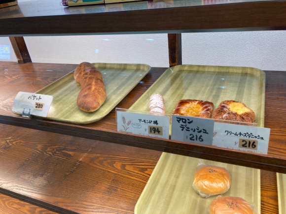 もち小麦のパン屋 津駅店_e0292546_20345793.jpg