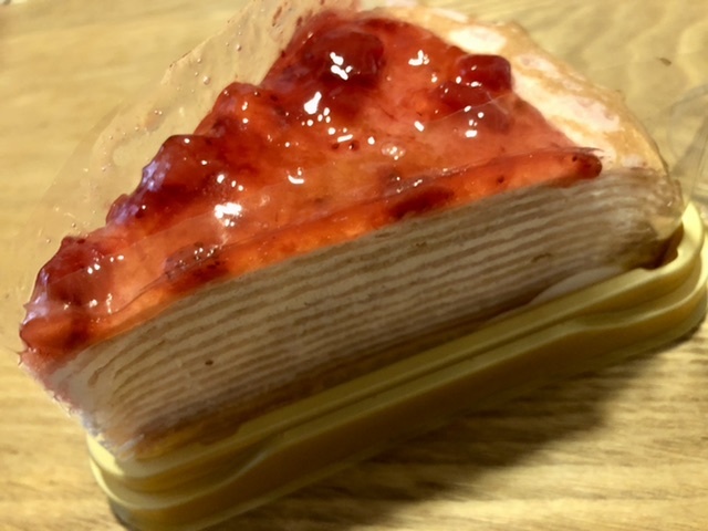【セブンで美味しい苺のパンケーキ】新発売_b0009849_18123273.jpeg