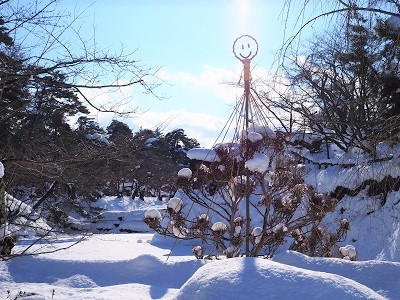 弘前公園冬景色と雪吊り頭飾り_2022.01.10撮影_d0131668_17243983.jpg
