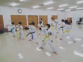 木曜空手 前田教室 手稲教室 初稽古!_c0118332_21053168.jpg
