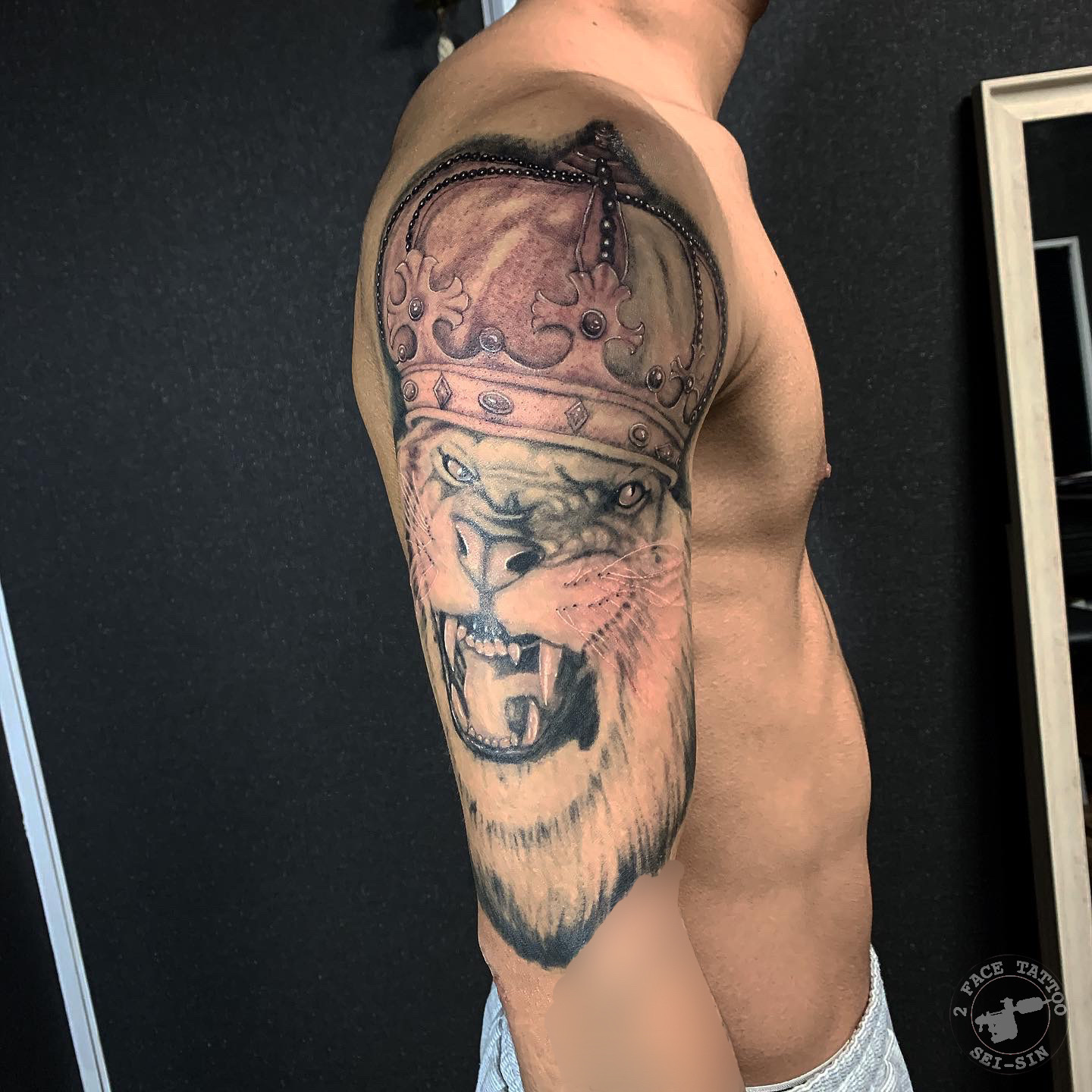 ライオン ブラックアンドグレー ポートレートタトゥー 2face Tattoo Studio Japan 千葉県木更津市 刺青処 聖針