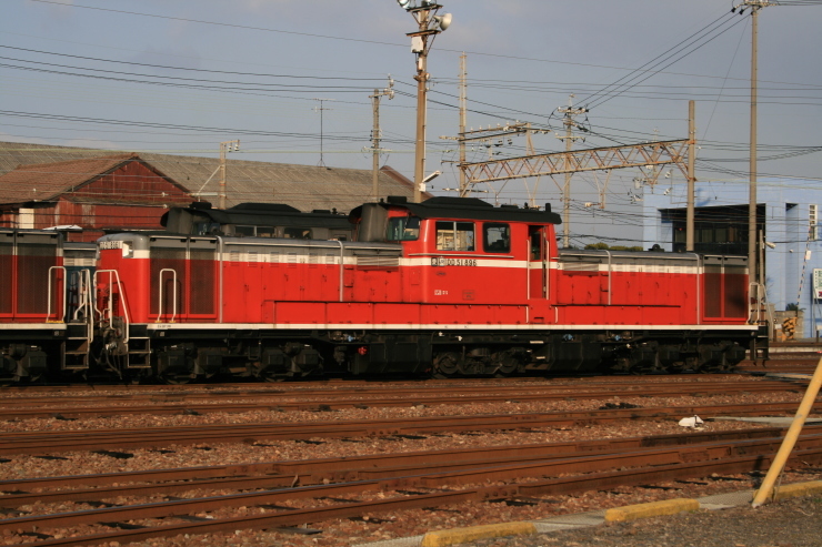 dd51 愛知機関区 愛知機関区 DD51 解体前の最期の時 (2023.3.11) - YouTube