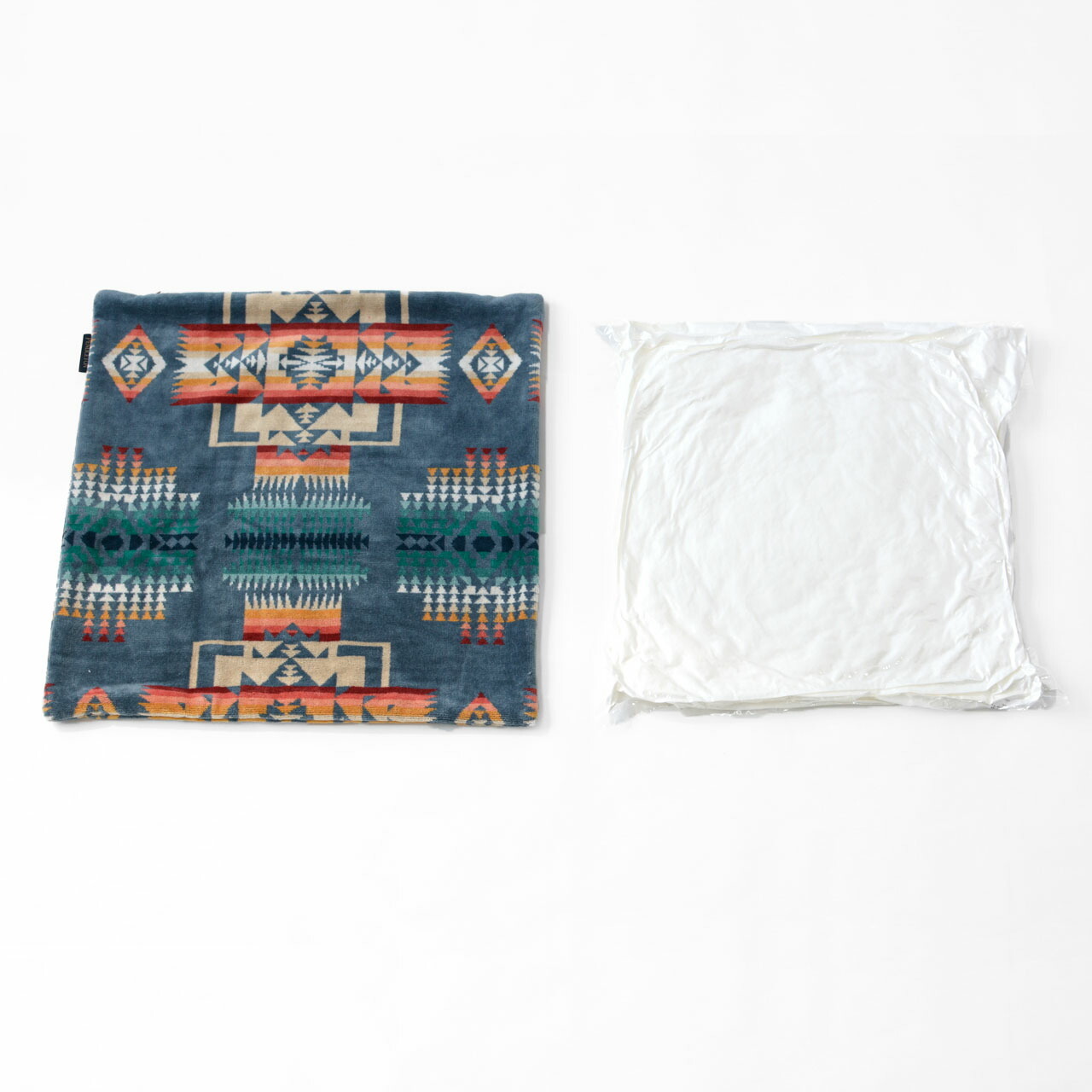 PENDLETON [ペンドルトン] Cutom Towel Pillow [19373188]_f0051306_09344240.jpg