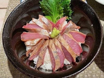 つばす 鰤の幼魚 の炙り漬け丼 西京漬 汁物 やせっぽちソプラノのキッチン２