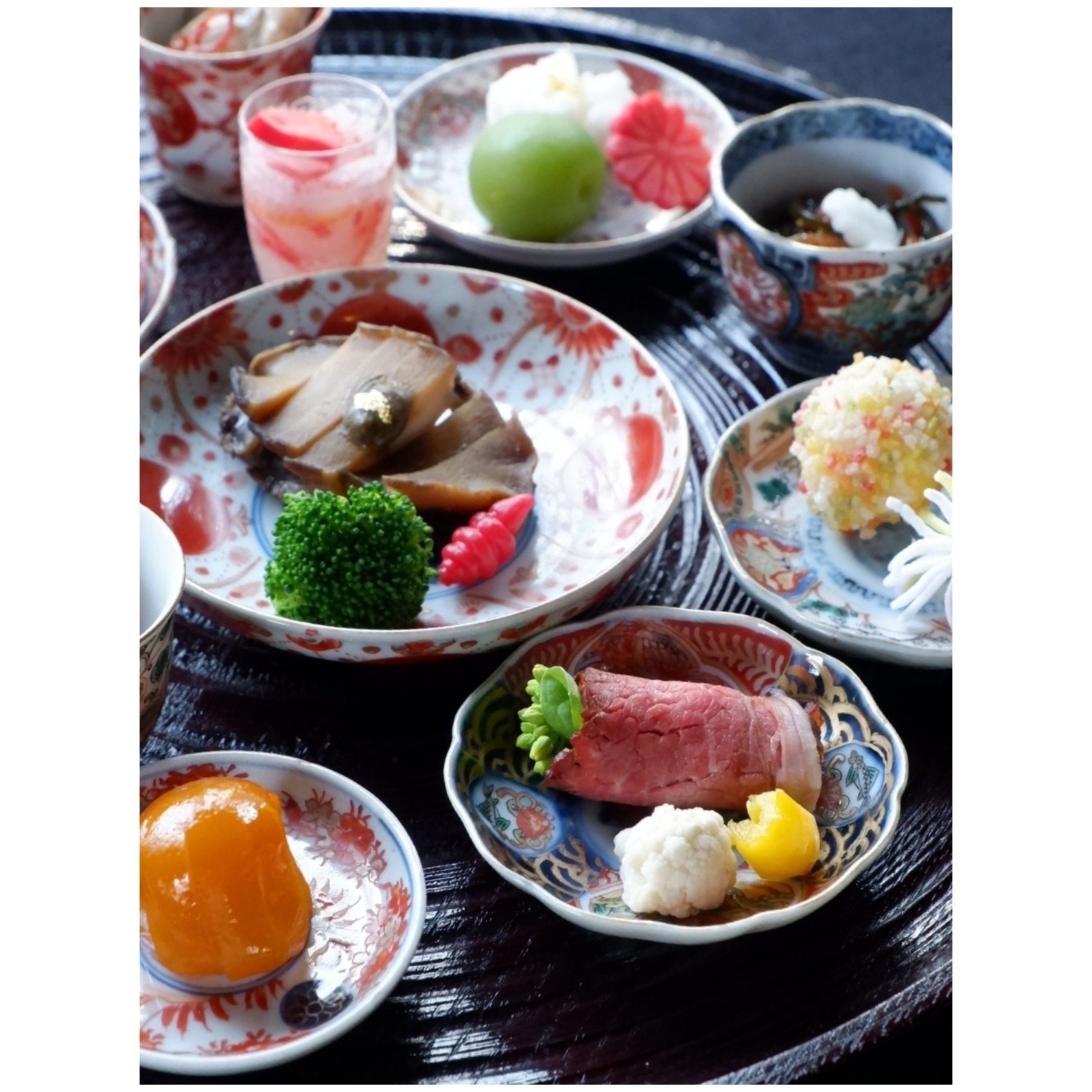 器で楽しむお正月  小さきものと…_a0335867_07481676.jpeg