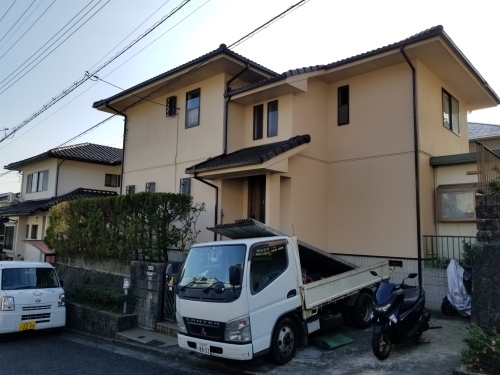 佐伯区・T様邸 雨樋補修工事_d0125228_03254219.jpg
