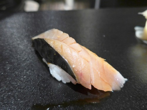 西荻窪「鮨いさお」へ行く。_f0232060_22014596.jpg