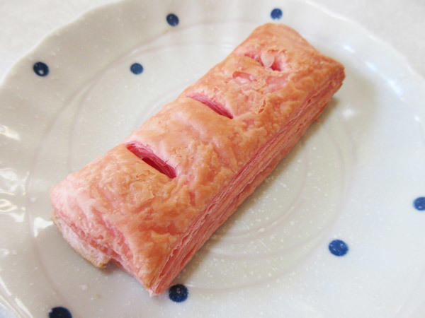 【ケンタッキー】期間限定 いちごチョコ パイ_c0152767_06495984.jpg