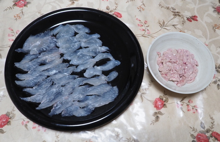 夫の釣果とその後(お刺身と鯛めし)_c0116915_23330469.jpg