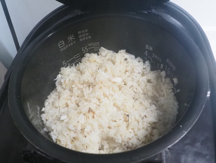 夫の釣果とその後(お刺身と鯛めし)_c0116915_23375907.jpg