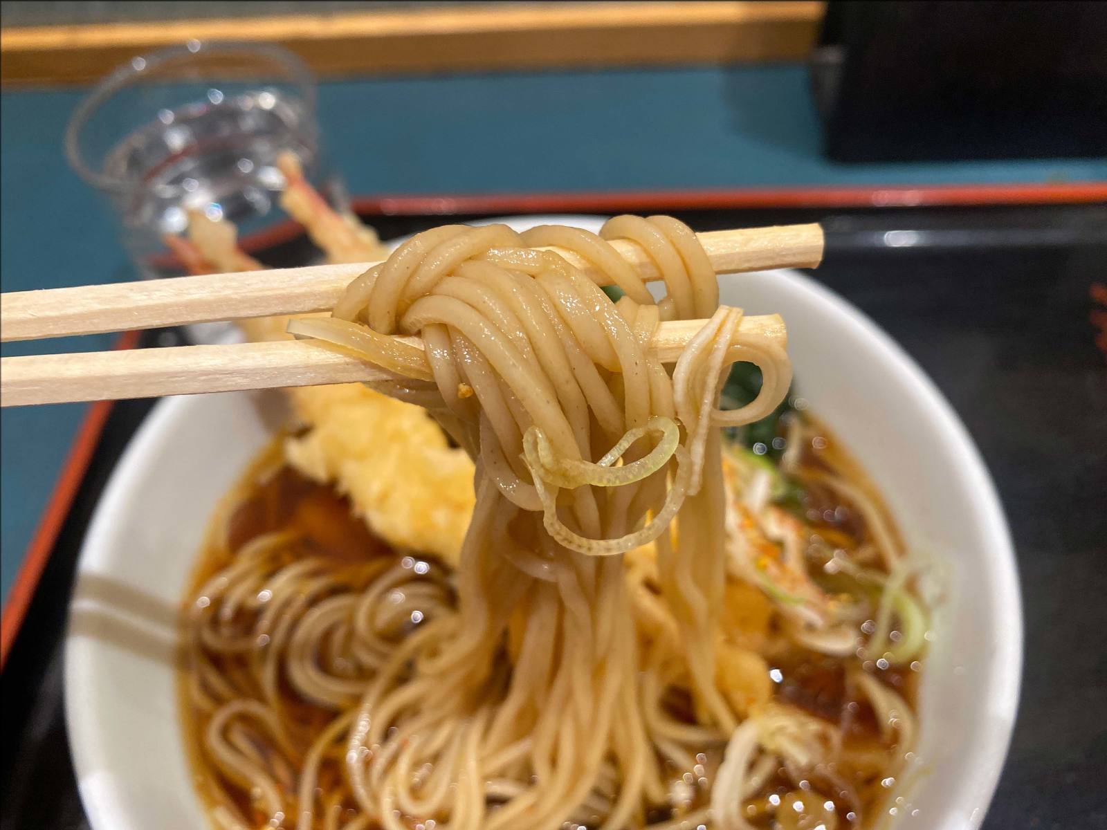 小諸そば三越前店でえび天そば【温】500円_b0054329_08442949.jpg