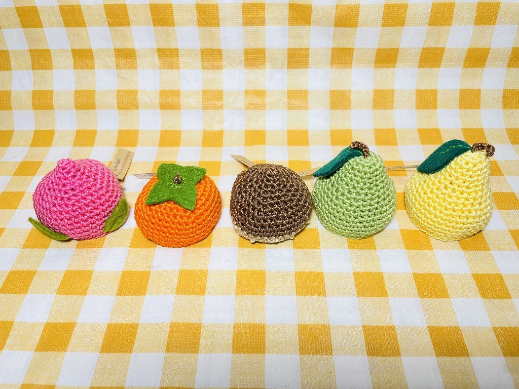 楽しい、ひなこけし展2022/拡大通販ブログ その10こけし用帽子作品_e0318040_15323352.jpg