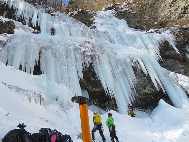 シェイクスピア劇場の氷瀑は圧巻！！【奈良県・大峯】1/22_d0387443_09104445.jpg