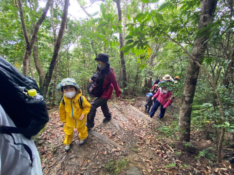 青空ようちえん〔週末〕やまのぼりに挑戦!(1/22)2歳から自分の足で山登りチャレンジ!森を楽しみながら頂上へ!_d0363878_17252435.jpg