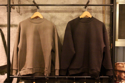 「Jackman」 だからこその \"CC Sweat Midneck\" ご紹介_f0191324_08171093.jpg