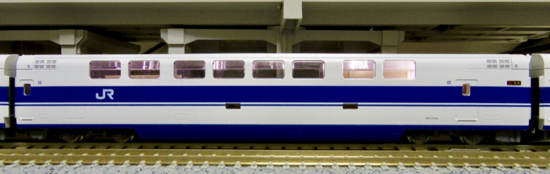 鉄道模型／KATO］100系新幹線＜グランドひかり＞ 16両を並べる : 新