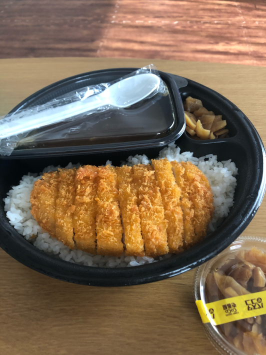 Coco壱でカツカレーをテイクアウト ごはんとこども