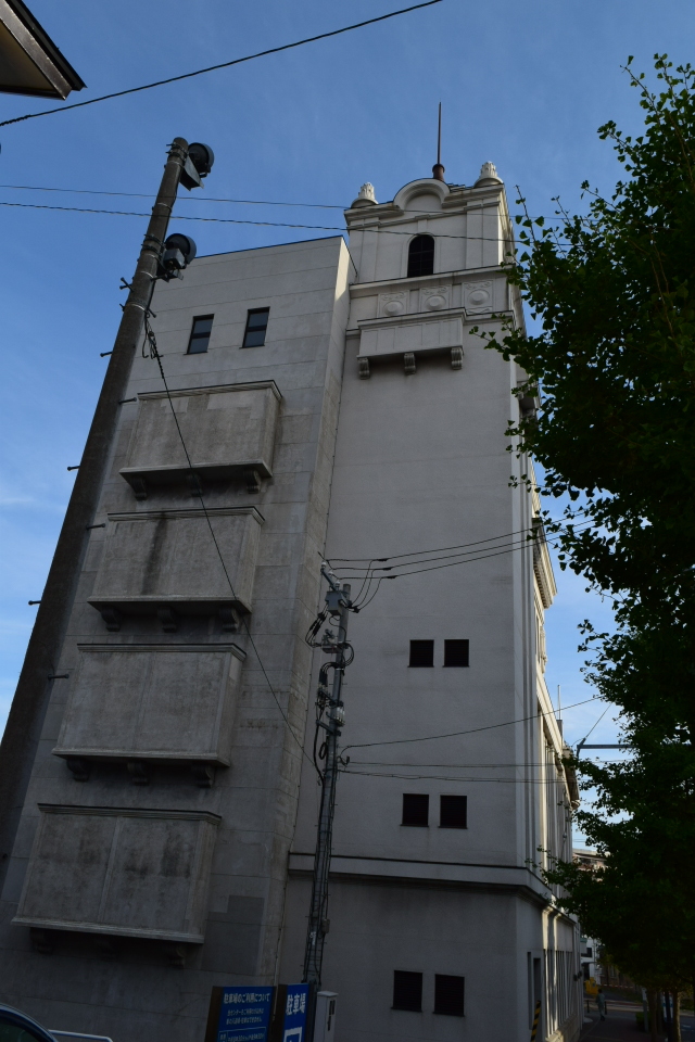 函館市末広町の旧丸井百貨店函館支店(函館の建築再見2022)_f0142606_07090252.jpg
