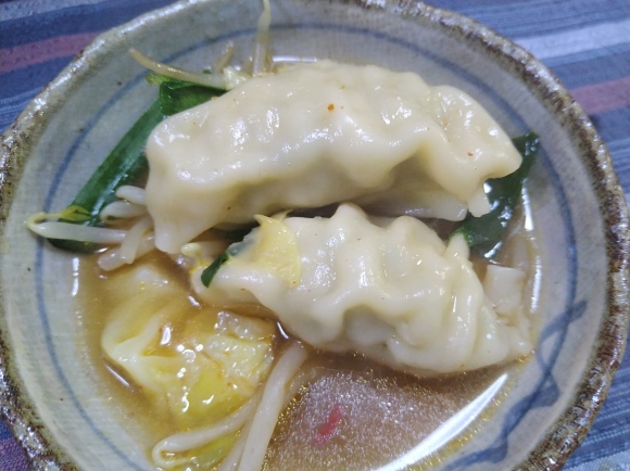 1/28 アサヒスーパードライ生ジョッキ缶&工場できたてのうまさ実感、パーフェクトサントリービール糖質0、キリン氷結いちご、餃子鍋@自宅_b0042308_12251035.jpg