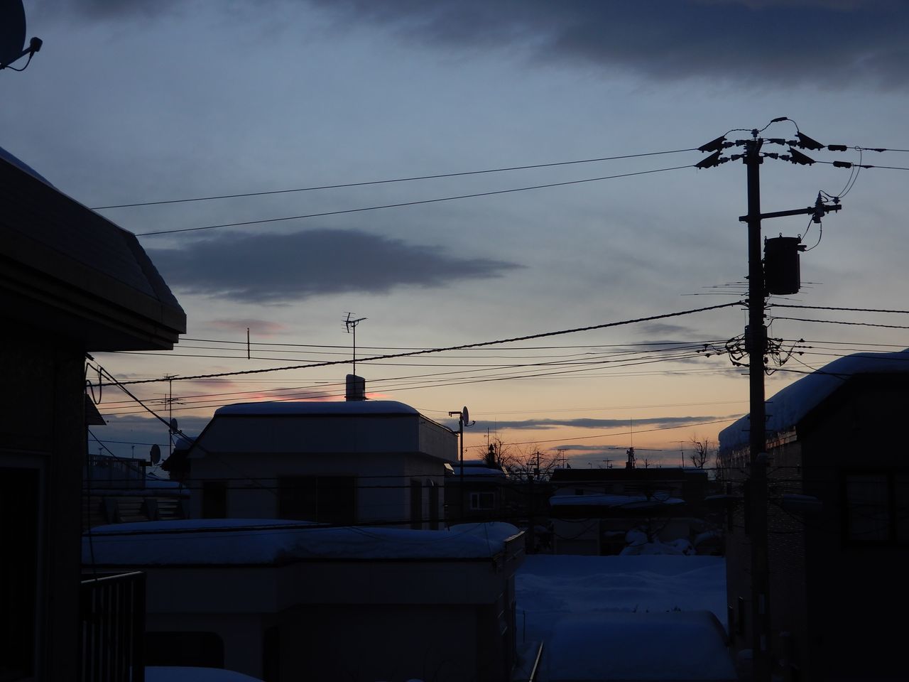 お隣さん、パートナーシップを待てずにプライベート排雪_c0025115_21051925.jpg