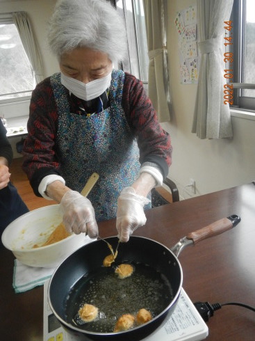 オヤツ作り!_d0178056_18155142.jpg