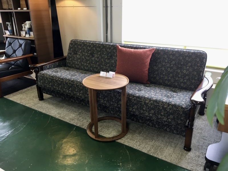 コロニアルシリーズ ソファベッド : クリア家具合同会社〔カリモク家具