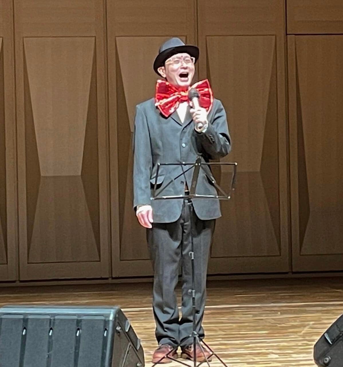 川名マッキーさんと宮廷歌人と大都会_e0120837_20254711.jpg