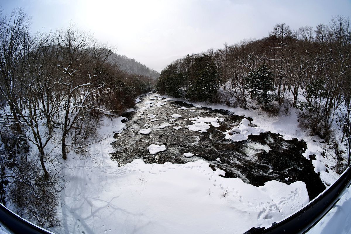 日足トンネルを越えたらそこは氷と雪の別世界だった♪・・・２月２日の奥日光紀行（１）_a0031821_19010766.jpg