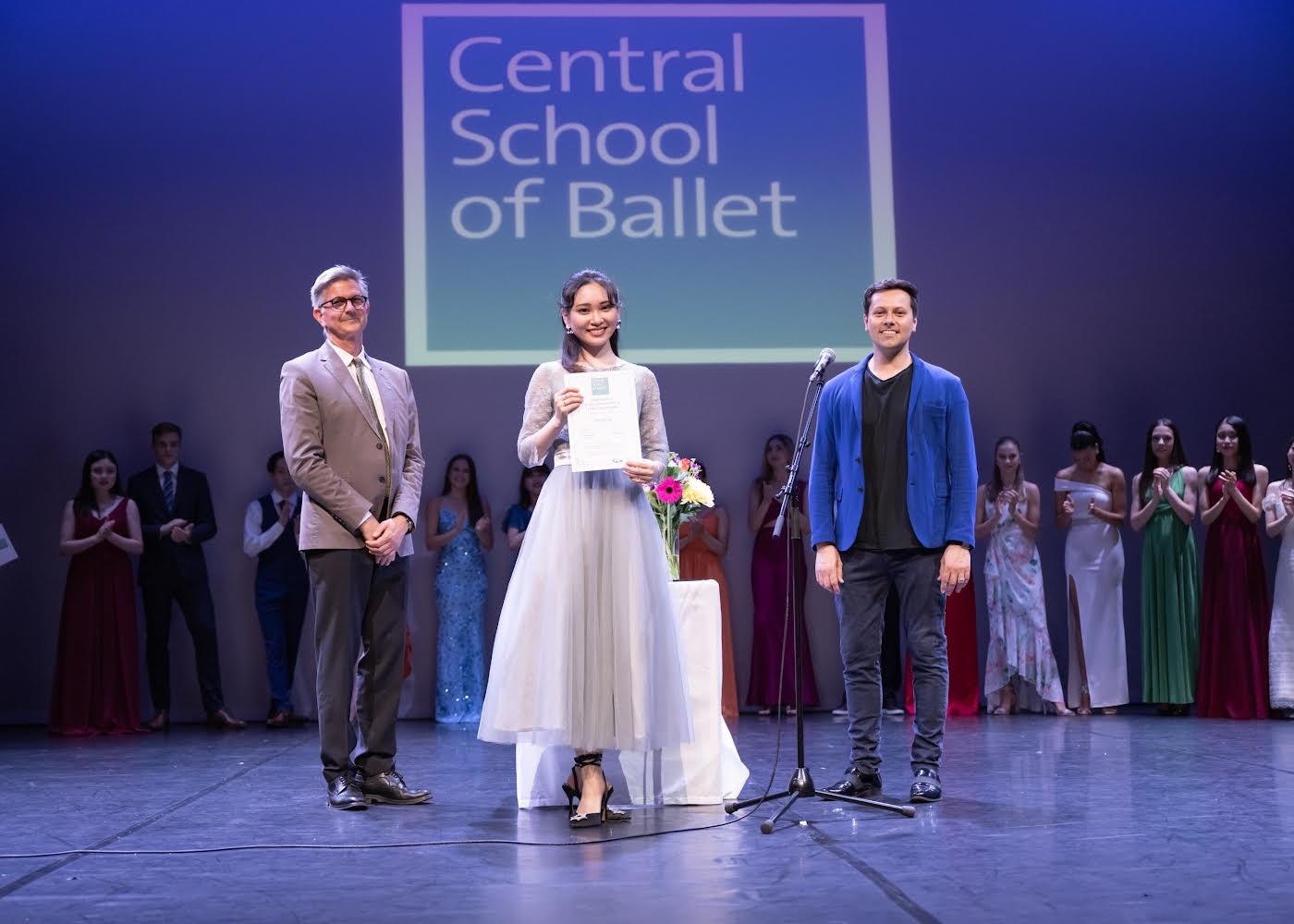 有紗　ジュニア フランスEBB Junior 春木有紗ちゃん 一時帰国 : 英国ISTD認定バレエ・スクール The Ballet Garden ニュース