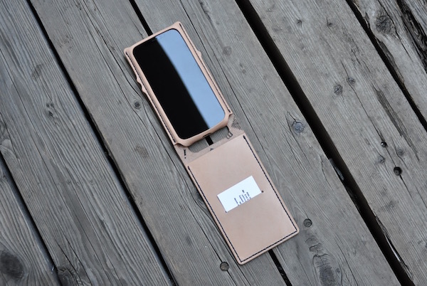iphone 13 pro max leather case custom_b0172633_08243252.jpg