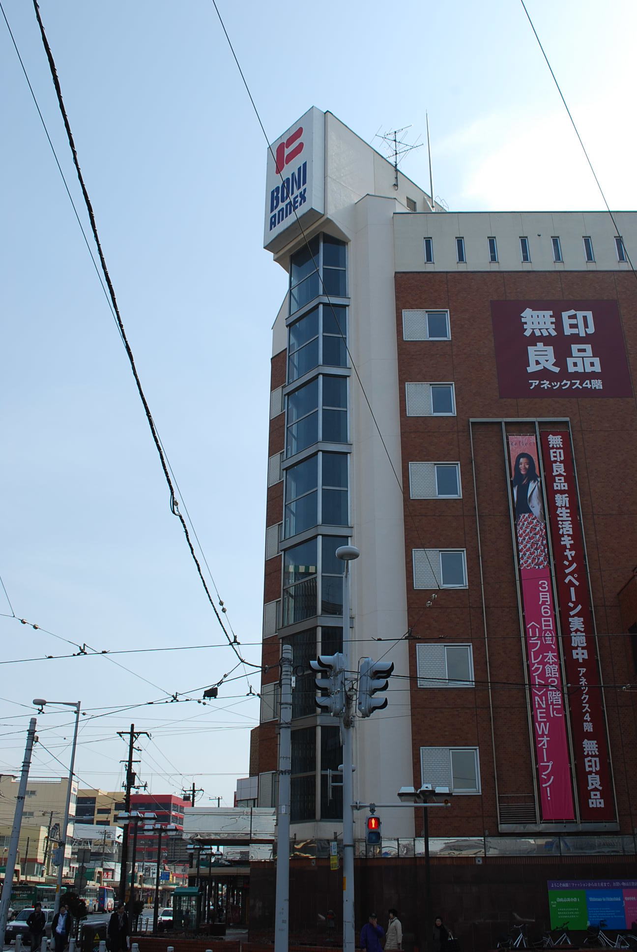 函館市若松町のボーニ・アネックス(函館の建築再見2022)_f0142606_17384285.jpg