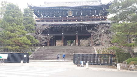 清水寺 知恩院 現在 人すくなく 京都グルメタクシー おいしい京都