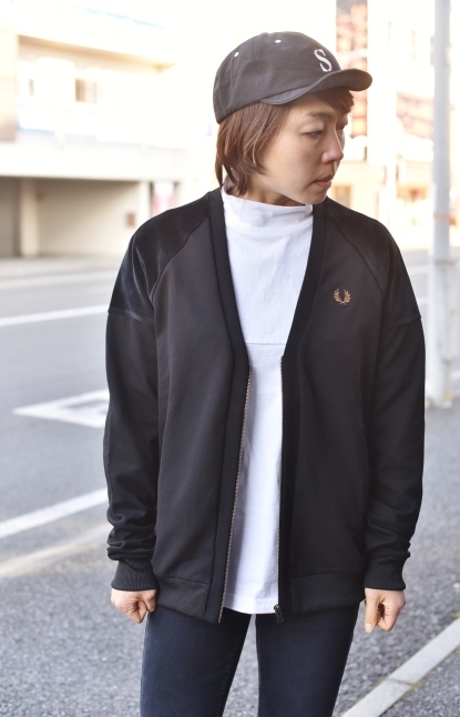 FRED PERRY　　NEW　　ZIP CARDIGAN JACKET ★★_d0152280_10524292.jpg