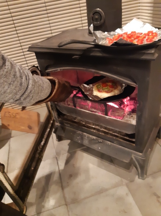 ピザ&ドライトマト_b0186205_15521866.jpg