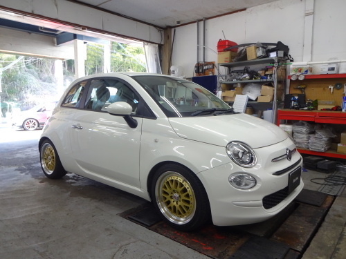 FIAT500にKW車高調装着♪ : Macchinaの公式ブログ FIAT500にKW車高調装着♪ : Macchinaの公式ブログ