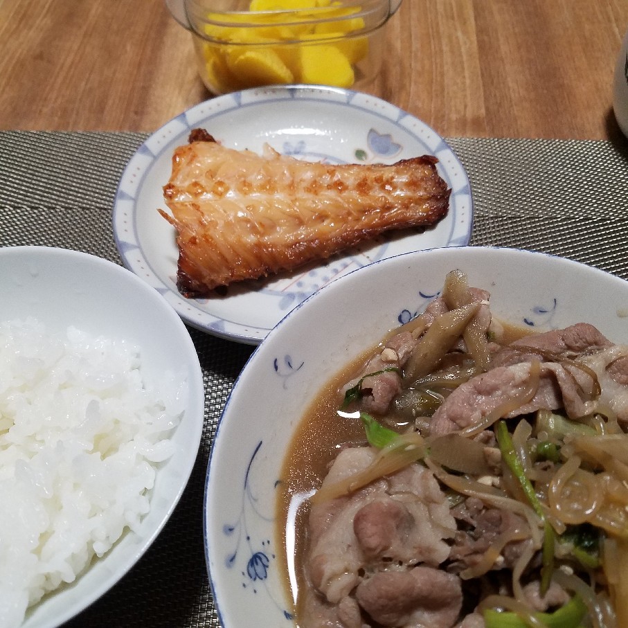 食べ過ぎなんじゃないの？_d0226286_19251461.jpg